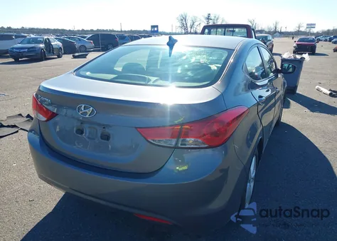 2011 Hyundai Elantra Gls z USA, uszkodzony, nr VIN 5NPDH4AE2BH054269